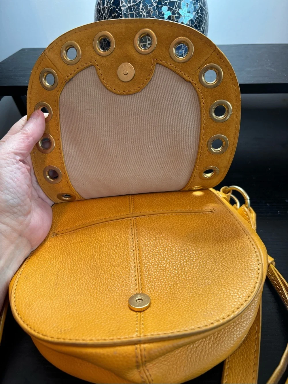 Authentic See by Chloé Kriss Small Hobo Crossbody Bag - Yellow/Gold - Picture 11 of 11